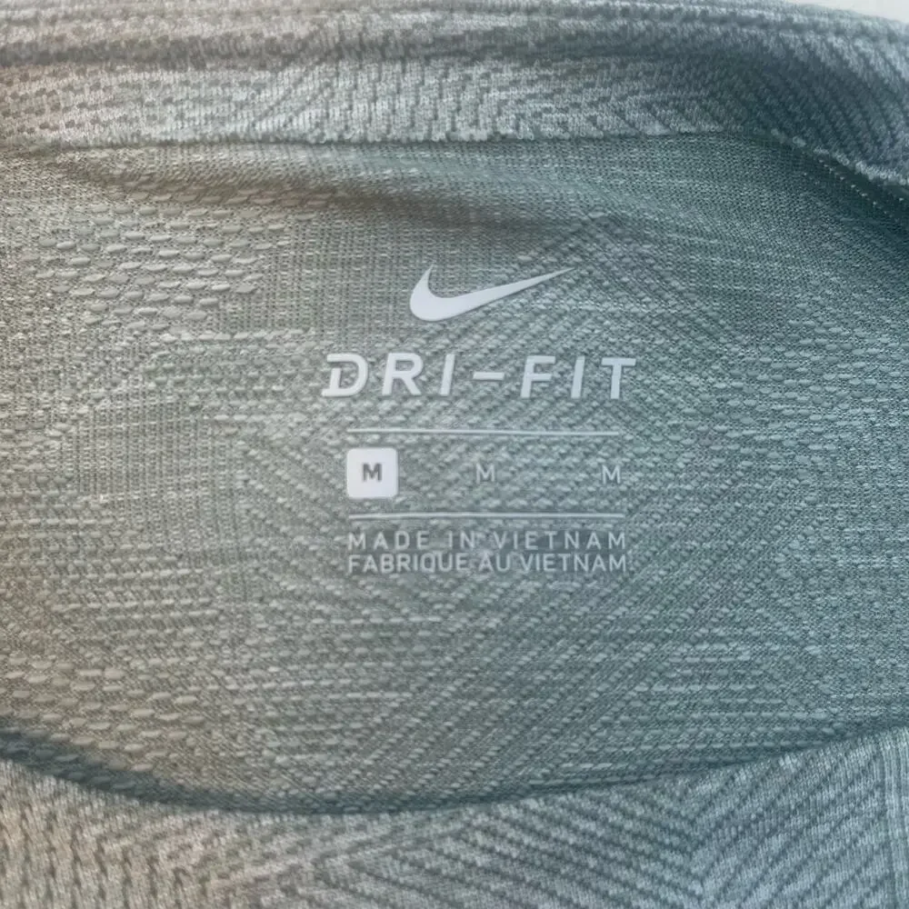 Nike Dri-Fit Shirt Women's M Green Crewneck Hi-Low Relaxed Textured Slit Logo